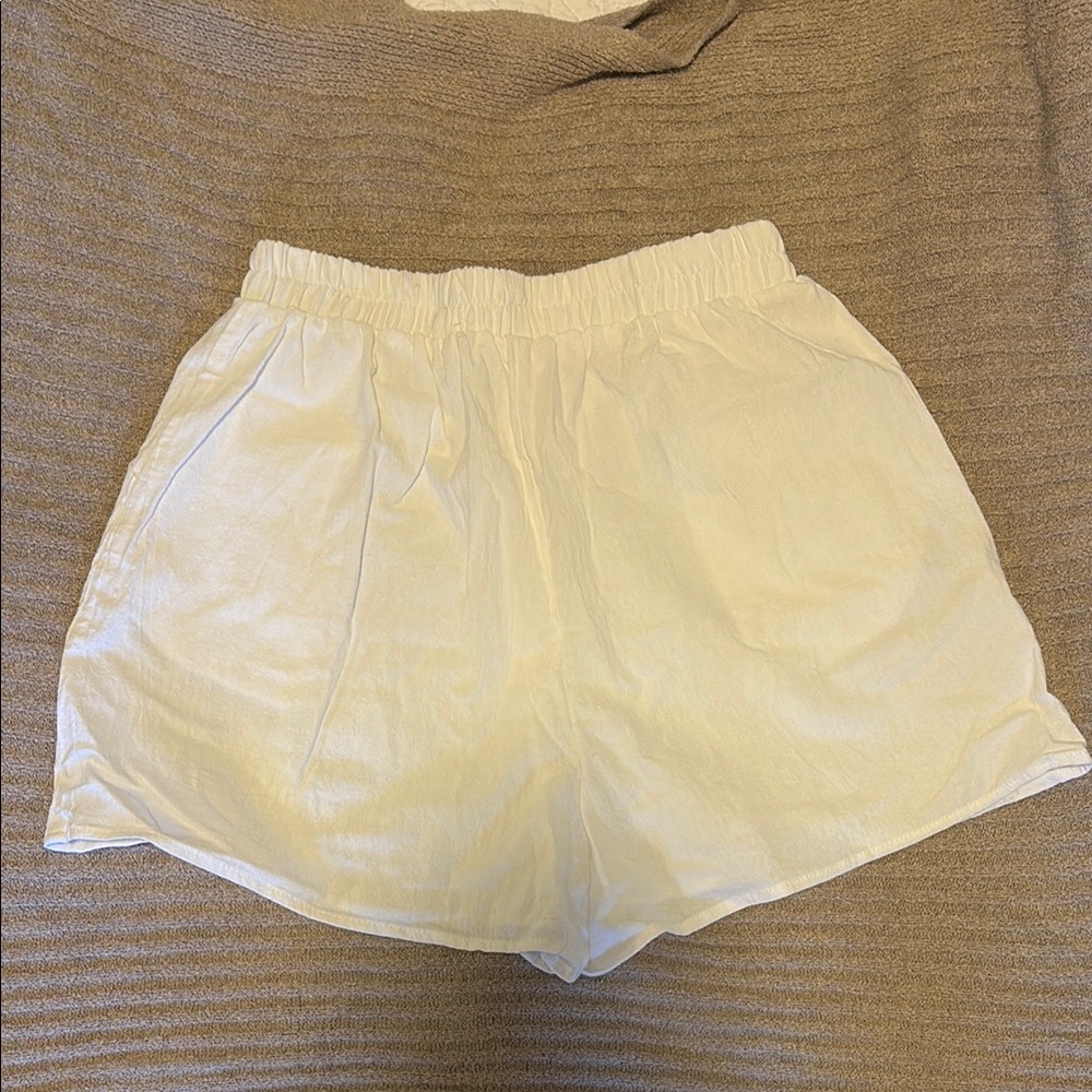 Amazon White High Waist Shorts with Elastic Waist